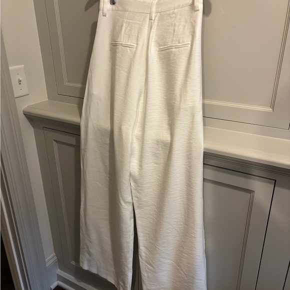 Elegant Linen-Like White Wide Leg Pants - Picture 6 of 8